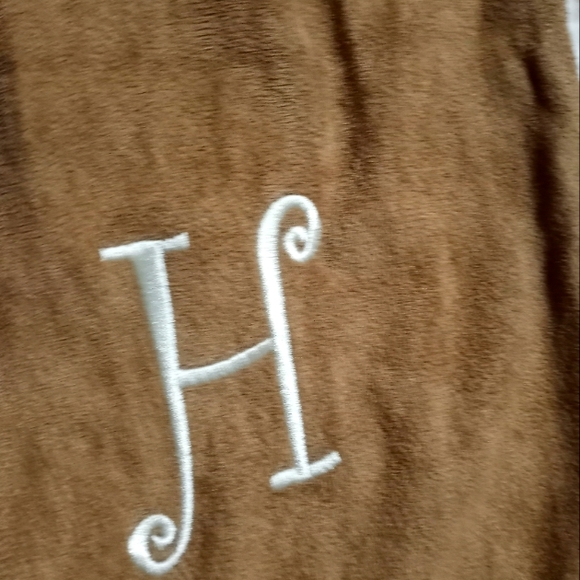 Womens MarleyLily Reversible "H" Monogram Suede & Fur Scarf - Picture 3 of 5